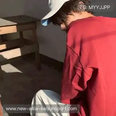 裘炼楠